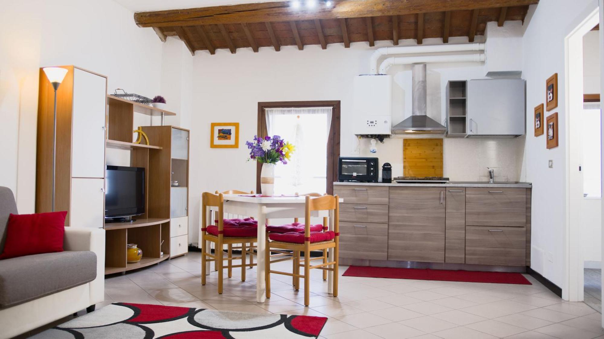 The Comfort Apartment - Le Ca De Boron مونتاغنانا المظهر الخارجي الصورة